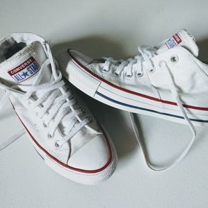 Converse Chuck Taylor All Star Sneakers 6 woman size White color